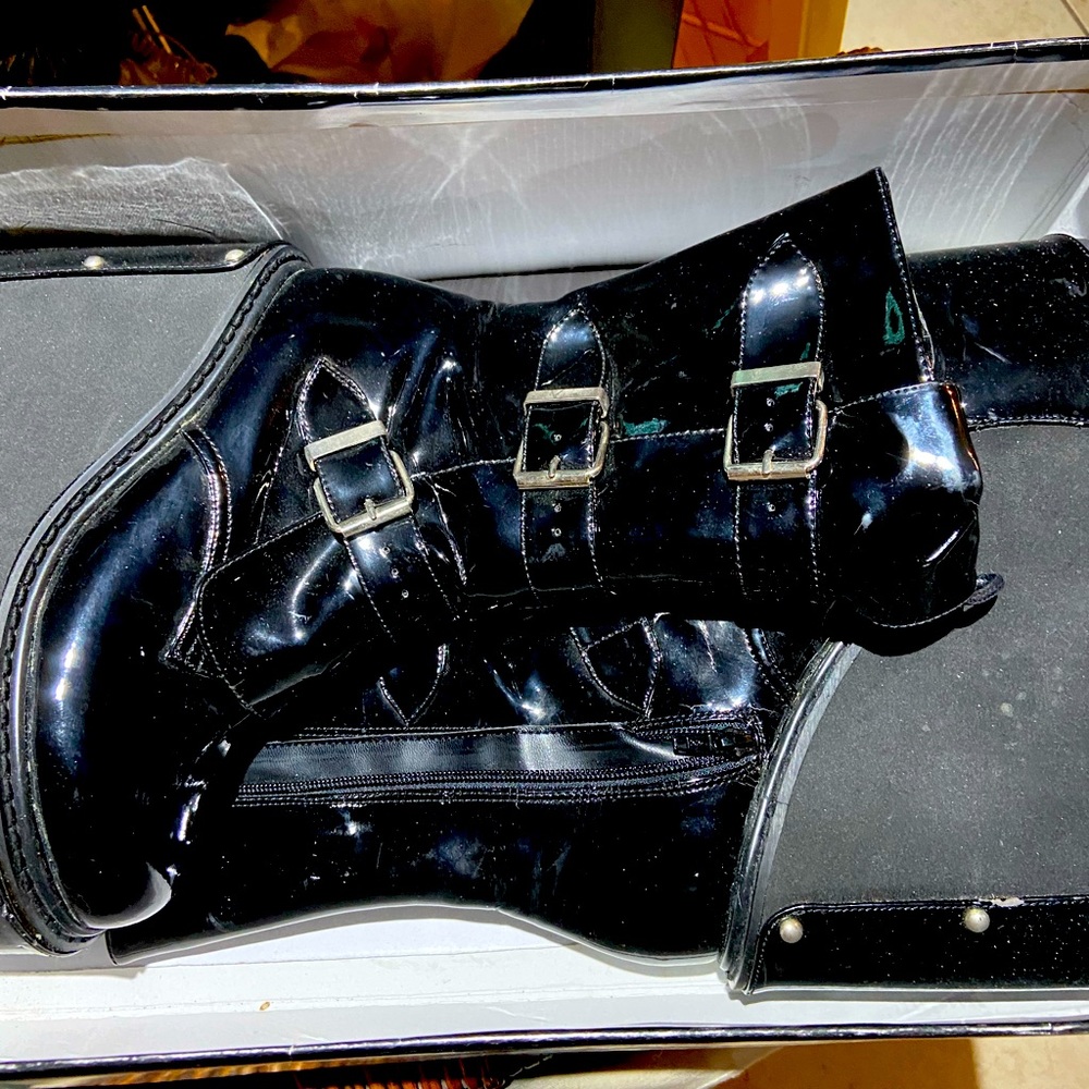 Platform shoes